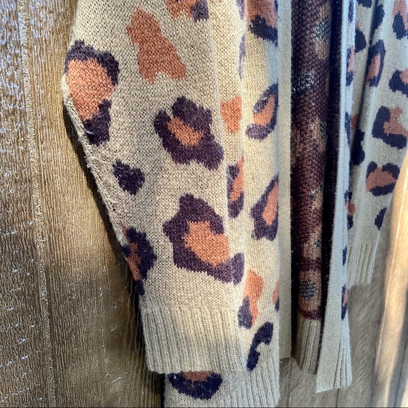 It’s Our Time Leopard Long Cardigan Sweater Medium - Picture 6 of 11